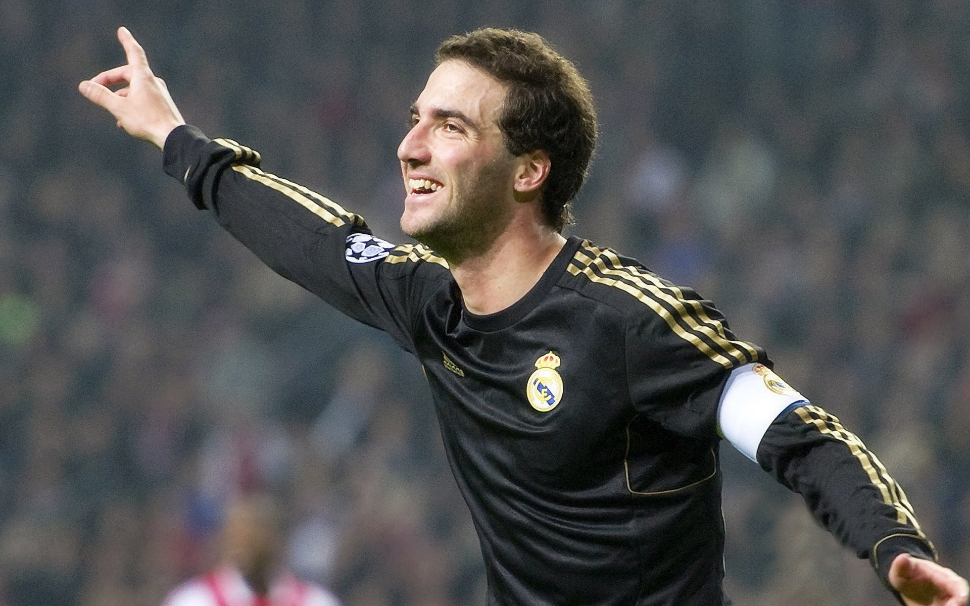 意甲绝佳场面:速度、技术、战术完美结合!,意甲战术强在哪里