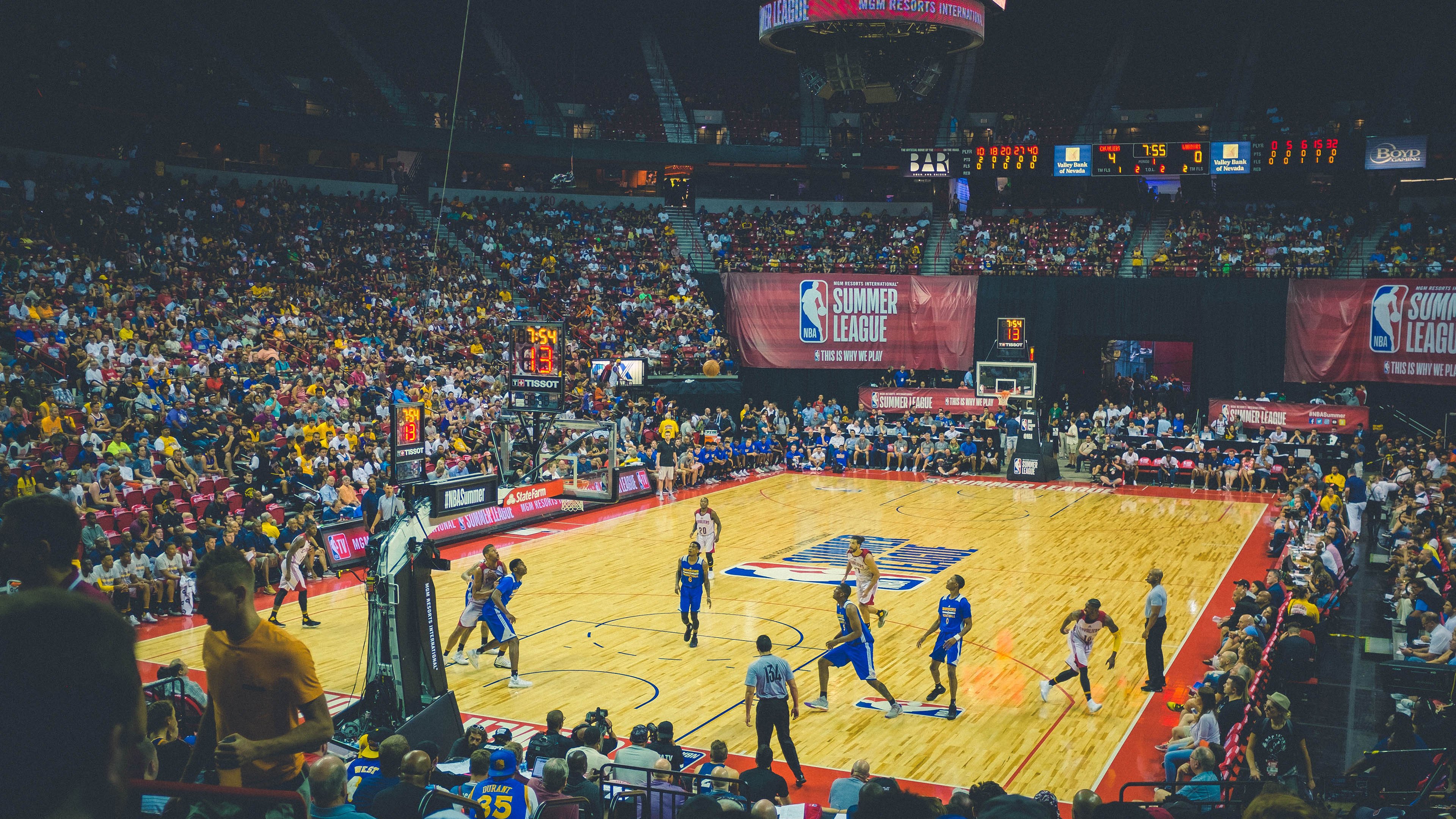 开云esports-皮特·斯图斯：防守与进攻两手抓，让南非队总能在关键时刻发力